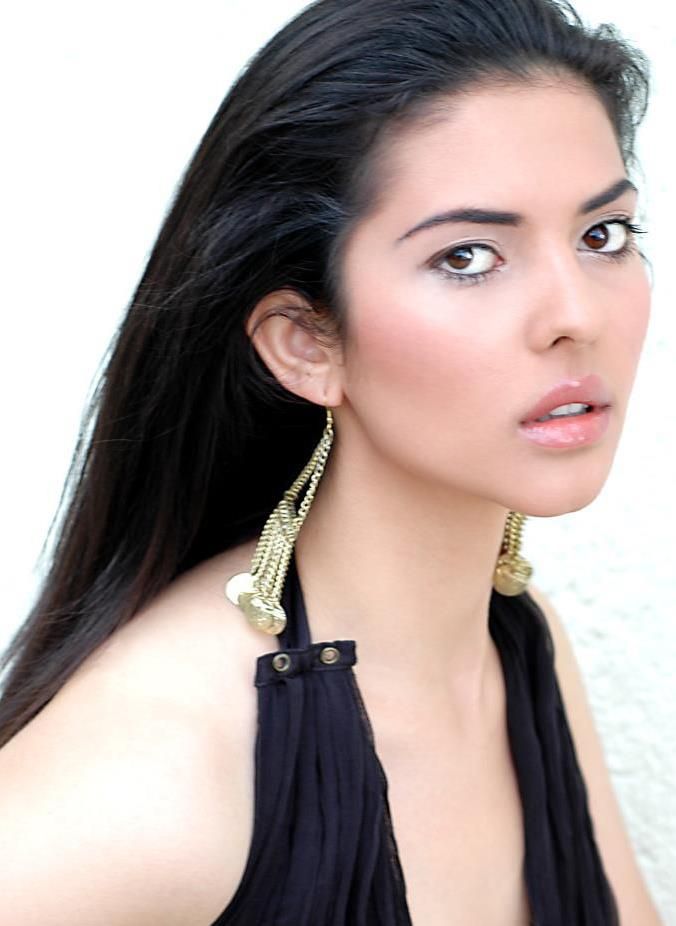 Agnesa Vuthaj Large Pic Image Allstarpics Agnesa Vuthaj Large Pic Image Allstarpics