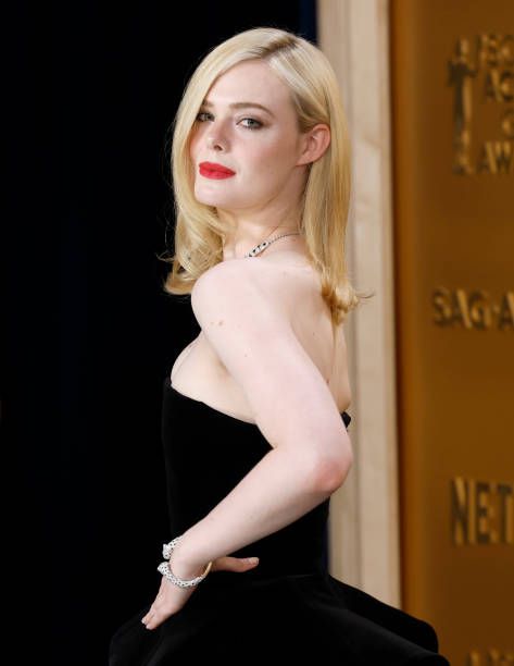 Elle Fanning - The 31st Annual Screen Actors Guild Awards